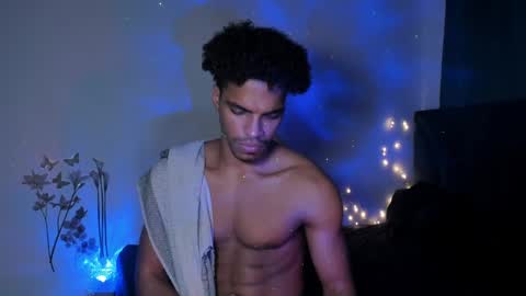 Snapshot of coreyglover chatting on February 11, 3:08 pm CoreyGlover online show from February 11, 3:08 pm