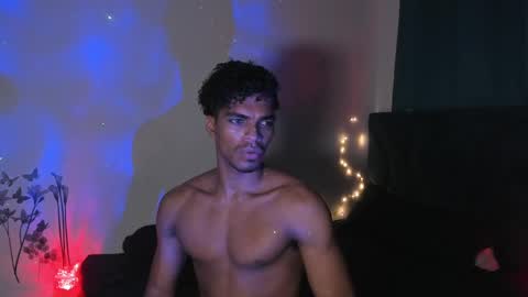 Snapshot of coreyglover chatting on February 12, 12:22 pm CoreyGlover online show from February 12, 12:22 pm