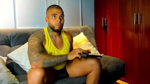 DaveMonsalve online show from February 7, 3:10 am