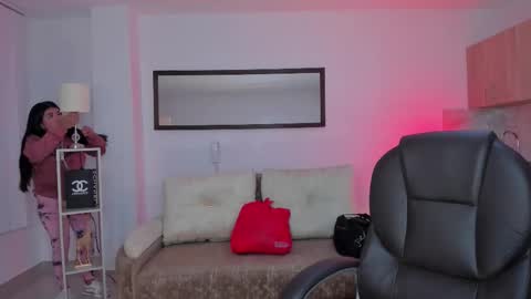 Corina White online show from September 29, 11:04 am