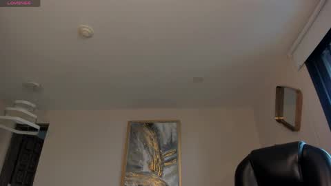 Snapshot of corinnerusso chatting on June 7, 6:00 pm Corinne Russo online show from June 7, 6:00 pm
