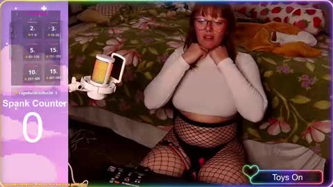 Snapshot of cornchloestar chatting on September 10, 8:20 pm cornchloestar online show from September 10, 8:20 pm