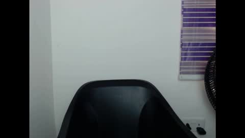 cornxcunt online show from October 13, 10:15 am