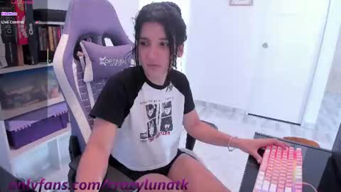 Lunita online show from July 13, 1:36 pm