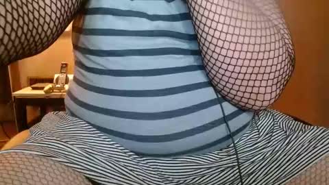 cosmicjones88 online show from December 28, 1:06 pm