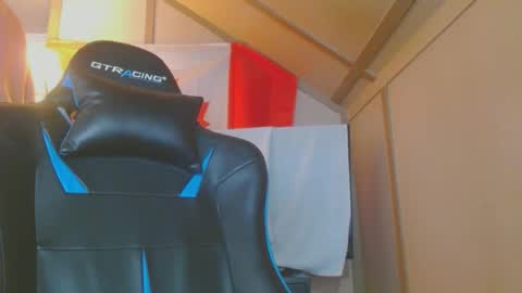 cosmicjones88 online show from February 17, 8:36 pm