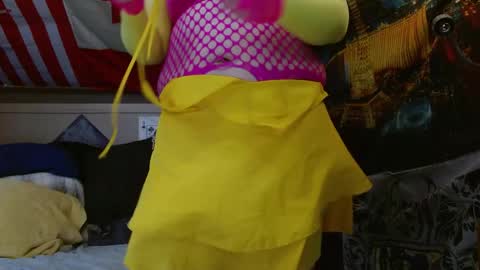 cosmicjones88 online show from April 12, 11:37 am