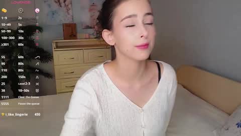 Luna online show from September 19, 1:23 pm