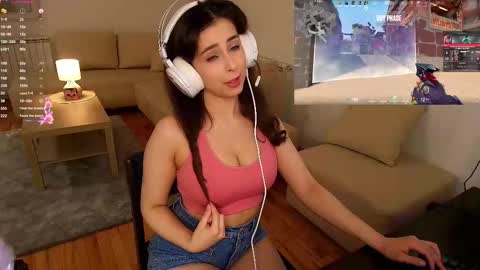 Luna online show from March 22, 7:50 pm