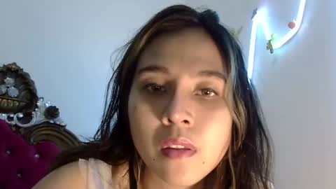 Liz Gwyneth Charlota online show from February 12, 6:51 am