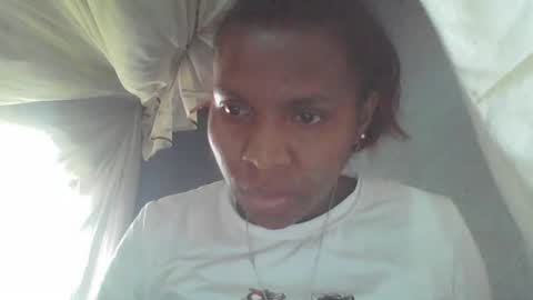 couleur_vanille online show from June 15, 6:48 am