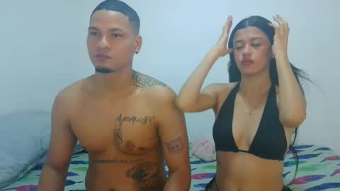 Snapshot of couple777sexy chatting on October 10, 7:35 pm Andri online show from October 10, 7:35 pm