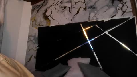 Snapshot of couple_in_heat_ chatting on February 24, 7:34 pm couple_in_heat_ online show from February 24, 7:34 pm