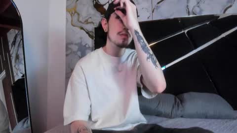 couple_in_heat_ online show from March 7, 7:55 pm