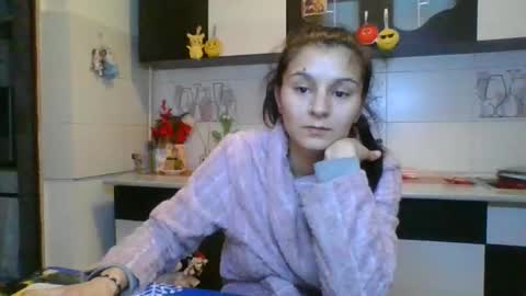 Snapshot of couple_p3rf3ct chatting on December 18, 3:15 am couple_p3rf3ct online show from December 18, 3:15 am