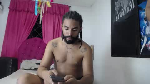 Snapshot of couple_sex_kinky chatting on December 15, 3:02 am couple_sex_kinky online show from December 15, 3:02 am