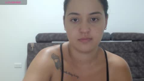  ALEJANDRO Y EMILY  online show from February 5, 2:27 am