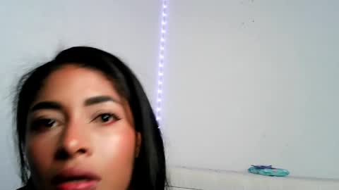 coupleeswetthott online show from April 10, 11:31 pm