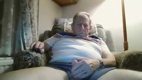 Snapshot of courieral1 chatting on September 17, 8:43 pm courieral1 online show from September 17, 8:43 pm