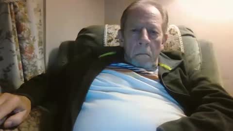 Snapshot of courieral1 chatting on September 18, 11:29 pm courieral1 online show from September 18, 11:29 pm