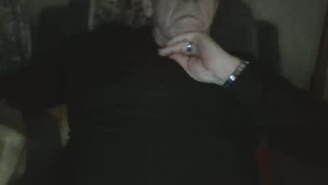 courieral1 online show from November 25, 6:24 am