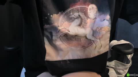 Im Courtney Nice to meet youFollow meInstagram courtneyluv778 online show from February 22, 1:31 pm