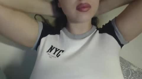 Snapshot of courtney_lux chatting on December 9, 8:00 am Courtney online show from December 9, 8:00 am