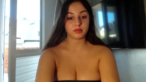 Snapshot of courtney_lux chatting on September 21, 1:46 pm Courtney online show from September 21, 1:46 pm