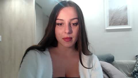 Snapshot of courtney_lux chatting on October 3, 2:03 pm Courtney online show from October 3, 2:03 pm