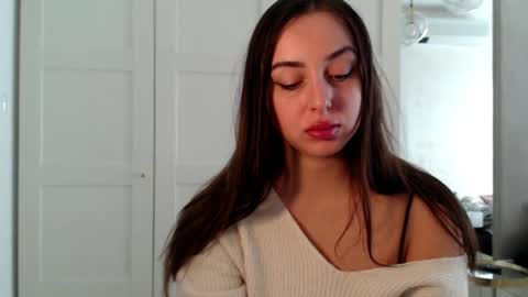 Courtney online show from November 7, 8:25 am