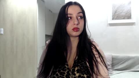 Courtney online show from December 1, 3:17 pm