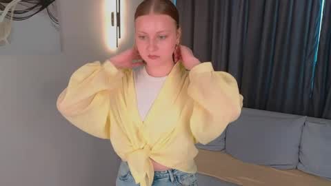 Snapshot of courtney_thomas chatting on May 21, 7:37 am Sonya online show from May 21, 7:37 am