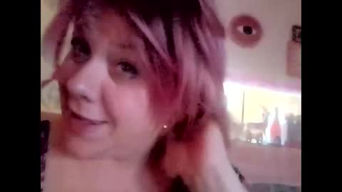 courtnylyn online show from February 16, 8:43 am