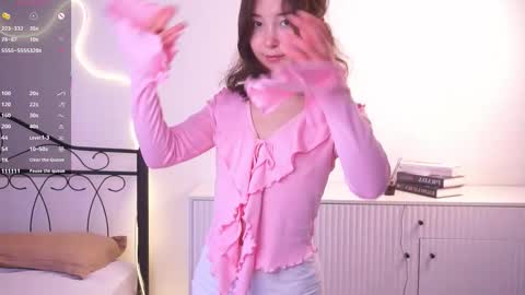 Yui online show from March 31, 7:09 am