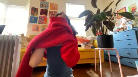 Snapshot of covergirl9 chatting on November 19, 5:57 pm covergirl9 online show from November 19, 5:57 pm