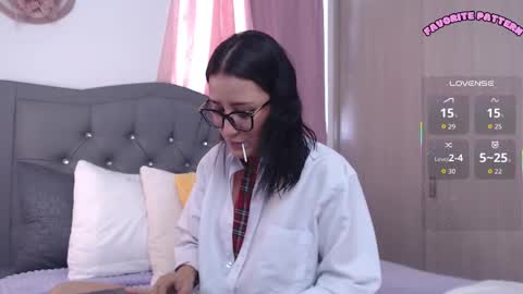 Snapshot of cowgirl_isa chatting on September 21, 7:59 pm cowgirl_isa online show from September 21, 7:59 pm