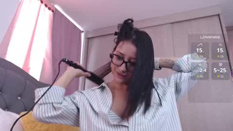 Snapshot of cowgirl_isa chatting on September 25, 8:56 pm cowgirl_isa online show from September 25, 8:56 pm