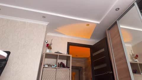 Snapshot of coyness_geneva chatting on November 11, 11:10 am Geneva online show from November 11, 11:10 am