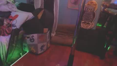 Snapshot of cpl4morethan1 chatting on October 15, 7:19 am cpl4morethan1 online show from October 15, 7:19 am