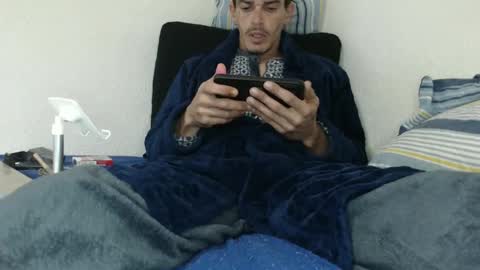 Snapshot of cr7ofcock chatting on December 27, 9:00 pm cr7ofcock online show from December 27, 9:00 pm