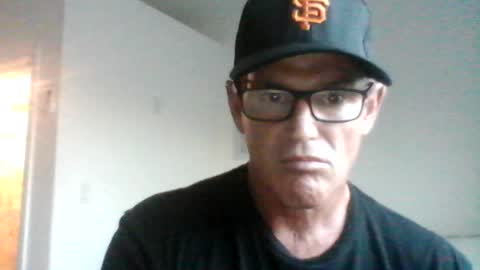 Snapshot of crackback927 chatting on July 23, 3:04 am crackback927 online show from July 23, 3:04 am