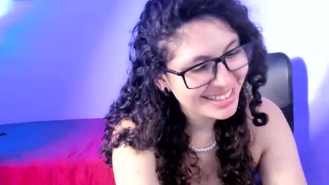 Snapshot of cracker_doll chatting on March 1, 1:11 am cracker online show from March 1, 1:11 am