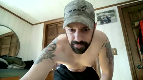 Snapshot of craigga153 chatting on May 9, 1:38 pm craigga153 online show from May 9, 1:38 pm