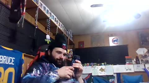 Snapshot of craveitoften chatting on February 7, 4:27 am craveitoften online show from February 7, 4:27 am