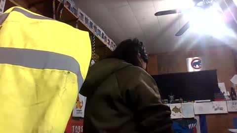 Snapshot of craveitoften chatting on February 21, 1:00 am craveitoften online show from February 21, 1:00 am