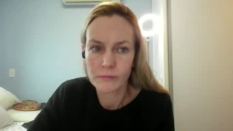 Snapshot of crazyanny chatting on June 11, 10:46 am Anny online show from June 11, 10:46 am