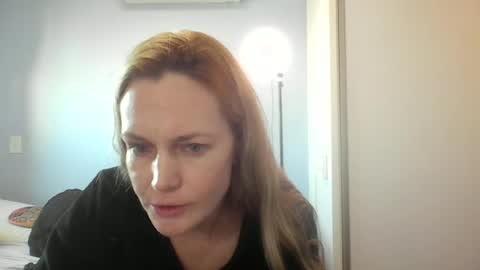 Snapshot of crazyanny chatting on July 3, 10:54 am Anny online show from July 3, 10:54 am