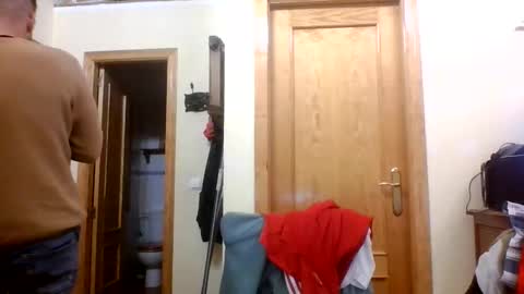crazyboy44412345 online show from September 27, 5:23 am