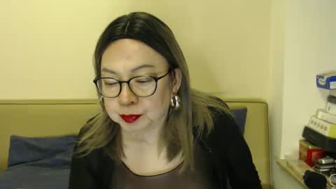 Snapshot of crazychika chatting on January 12, 4:08 pm Kelly online show from January 12, 4:08 pm