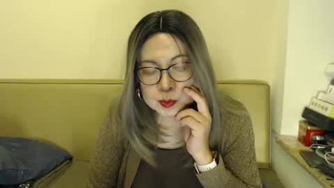 Snapshot of crazychika chatting on February 12, 1:37 pm Kelly online show from February 12, 1:37 pm